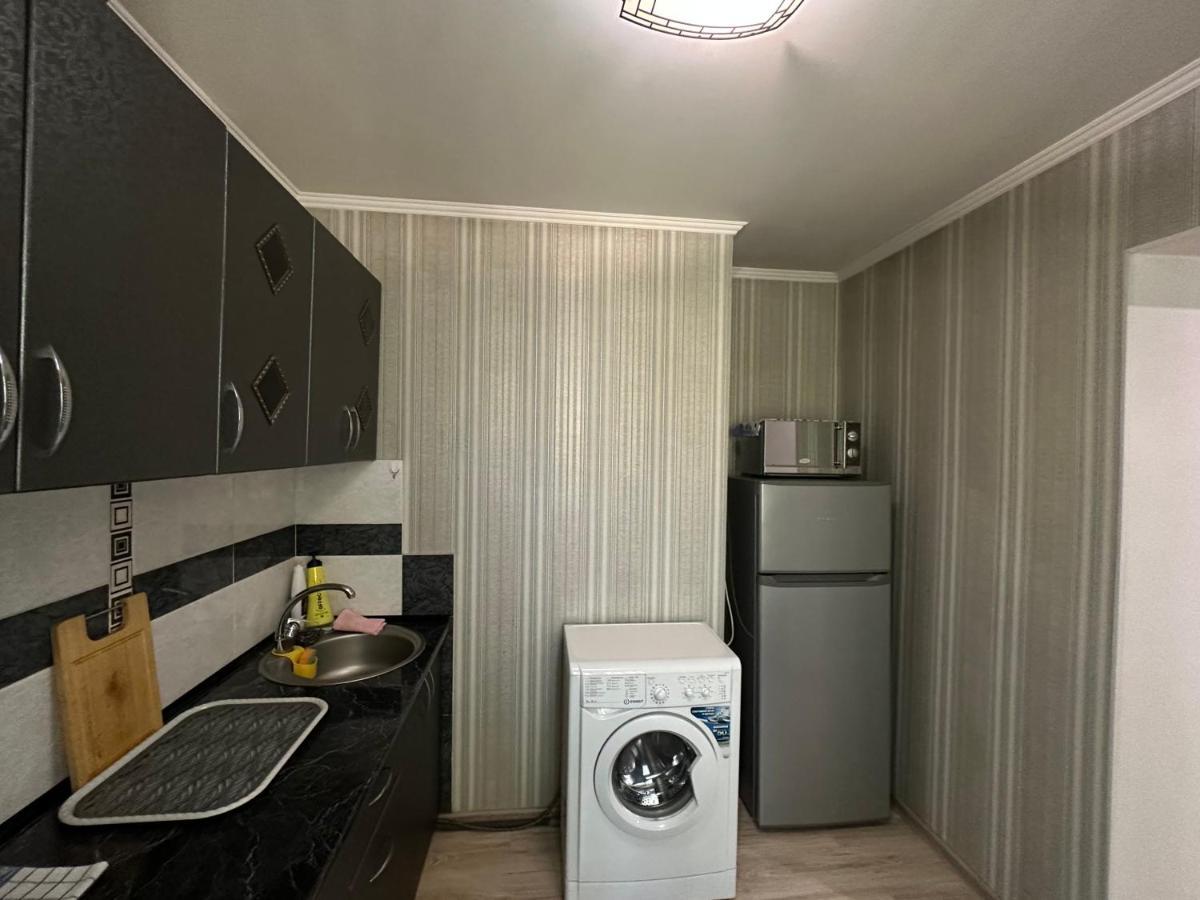 One-Room Apartment Opposite Almaty Airport Turksib Exterior foto