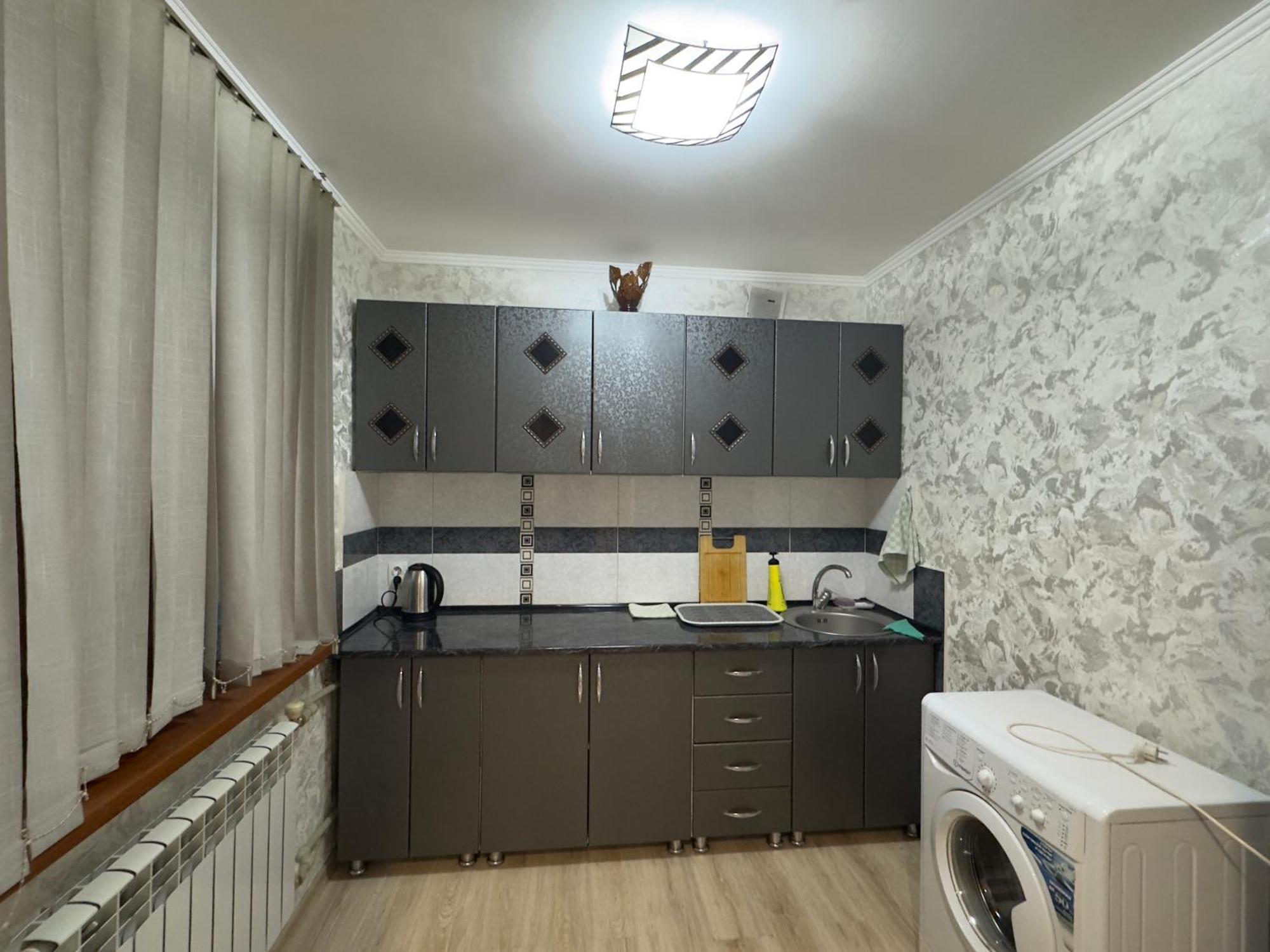 One-Room Apartment Opposite Almaty Airport Turksib Exterior foto